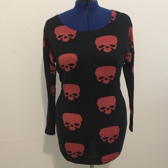 Skull Red And Black Long sleeve top - Picture 7 of 8